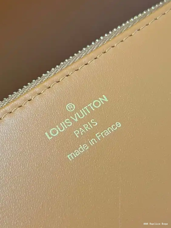 Aaa replica ru Vuitton Louis SWING 0623